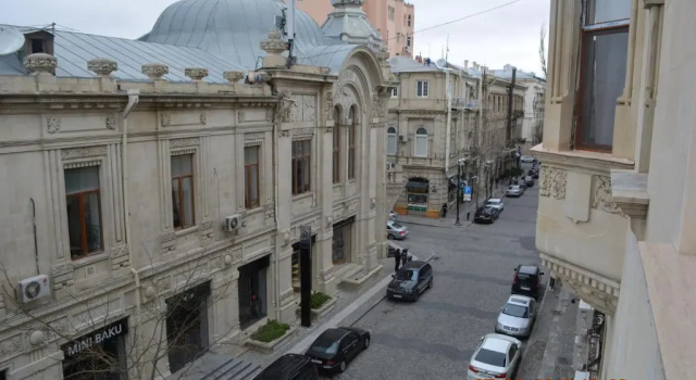 Apartment Abdulkerim Ali-Zadeh 6, Забронировать Апартаменты/квартира Отели Баку с парковкой, рядом с Ичеришехер, Парковка