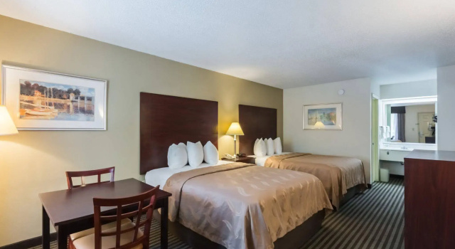 Quality Inn & Suites Rockingham, Забронировать Отель Рокингем Северная Каролина