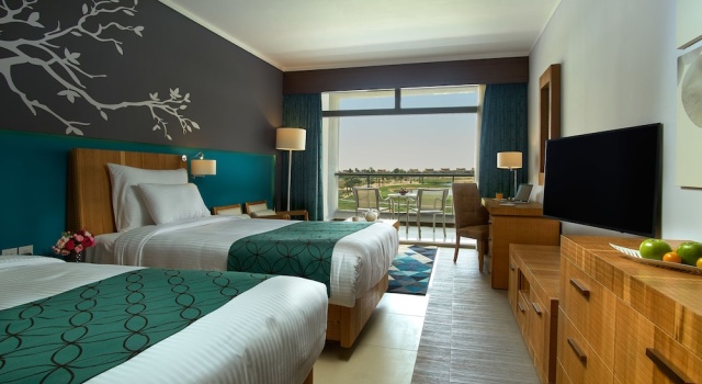 Mövenpick Resort & Golf Einbay, Забронировать Курортный отель Курортные отели Айн-Сохна, Курортный отель