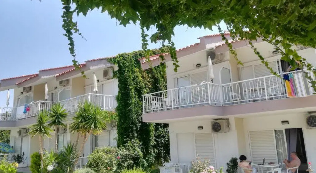 Christina Apartments, Забронировать Апартаменты/квартира Фурка Кассандра