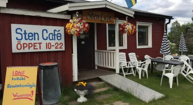 Коттедж Stuga vid Hedenäsets stencafé