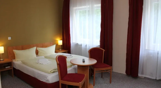 Двухместный номер Standard Hotel Holl