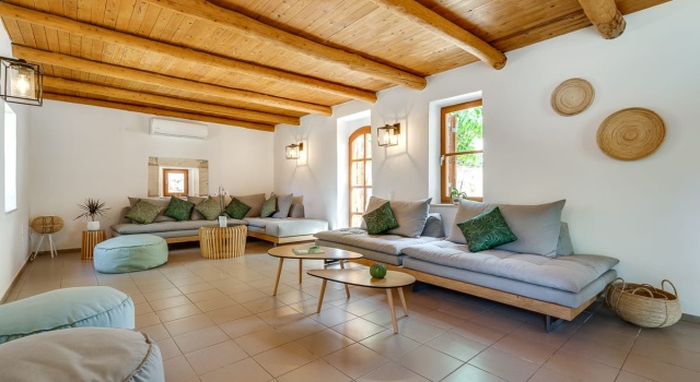 Armonia Retreat, Забронировать Отель Отели Апокоронас с парковкой, Парковка