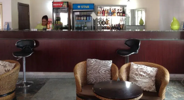 Hotel Valerie, Забронировать Отель Отели Anambra East с завтраком, Завтраки