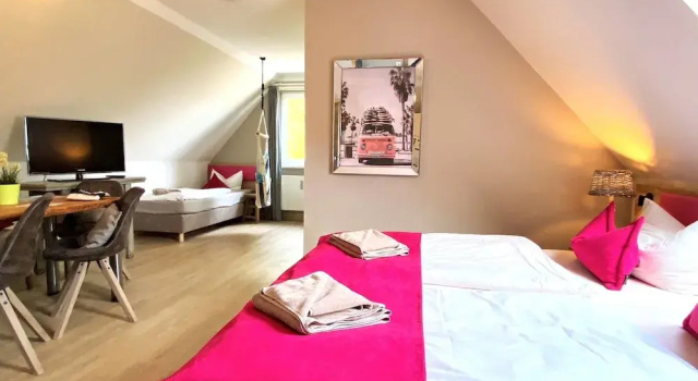 Трёхместный семейный номер Standard feels Beach Club Hotel