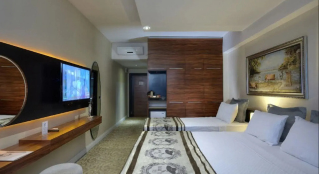 Madame Tadia Hotel