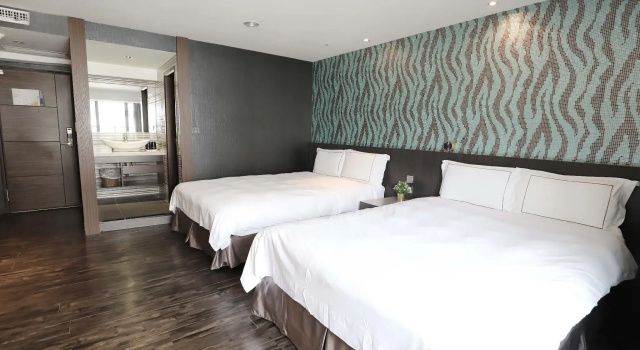 Четырёхместный номер Standard Talmud Hotel Yizhong