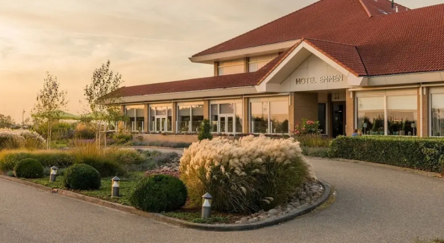 Van der Valk Hotel Emmen, Забронировать Отель Ньив-Амстердам Дренте