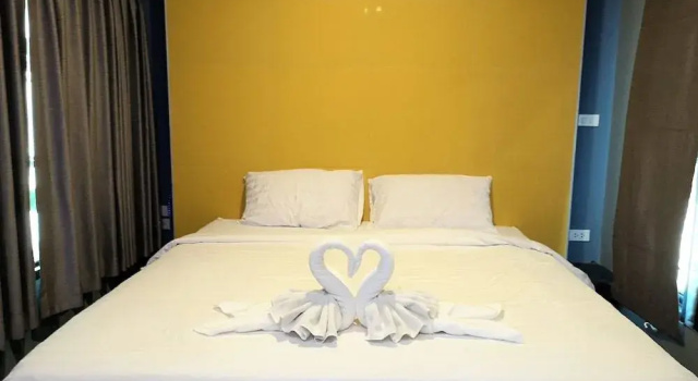Love Is Resort, Забронировать Курортный отель Курортные отели Lopburi Province, Курортный отель