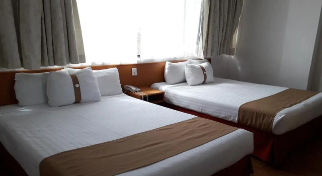 Hotel Napoles, Забронировать Отель Отели Сана Луис Потоси с парковкой, Парковка
