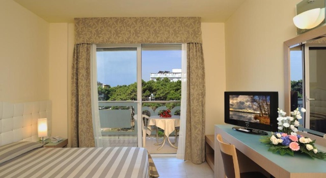 Трёхместный номер Comfort Hotel Adria