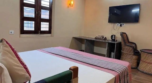 Gramya Resort, Varaa Lomakeskus Alwar 