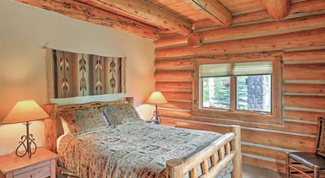 Коттедж Ski-in/ski-out Telluride Home w/ Deck & Hot Tub!