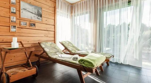 Holimo Hotel, Забронировать Отель Строне-Слёнске Klodzko Valley