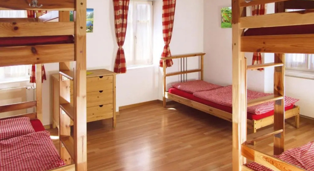 Пятиместный номер Standard Boardercamp Laax - swiss mountain hostel