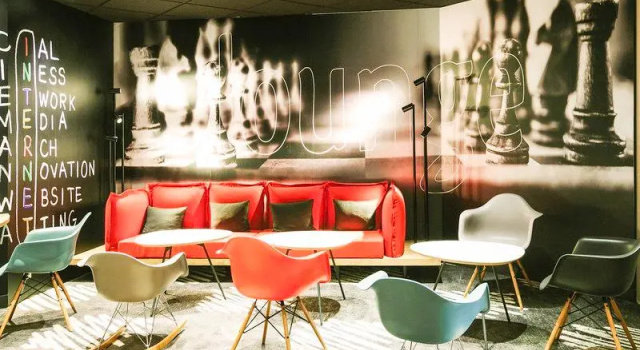 Четырёхместный номер Standard ibis Alençon