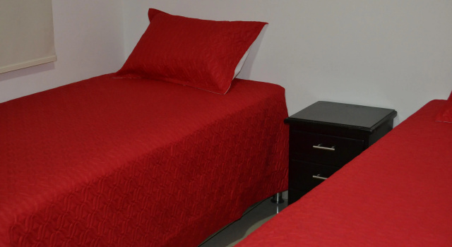 Ivanna Jumar ApartaHotel - Laureles Estadio, Забронировать Апартаменты/квартира Laureles Медельин, рядом с Urban Gate