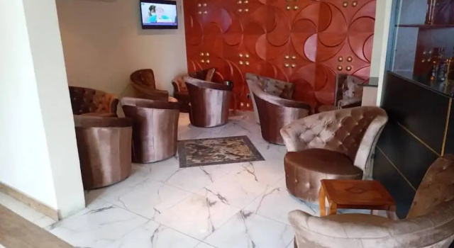 Golden Tulip Essentials Owerri, Забронировать Отель Оверри Нигерия