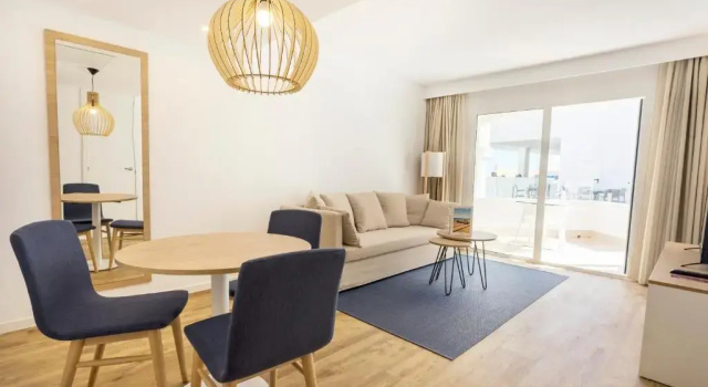 Полулюкс с видом на море Parque Nereida Suites Hotel