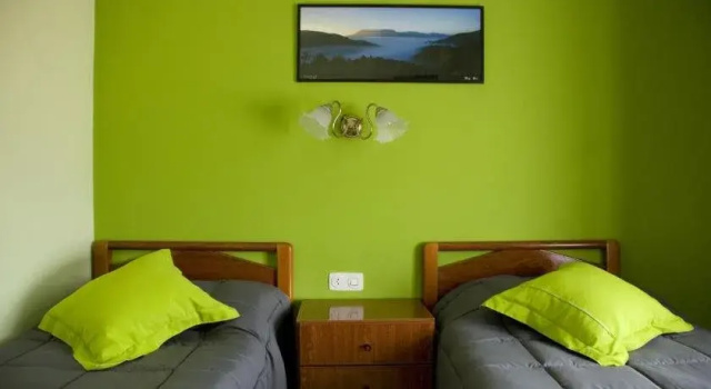 Hostal Elvira, Забронировать Отель Отели Гратальопс с бассейном, Бассейн