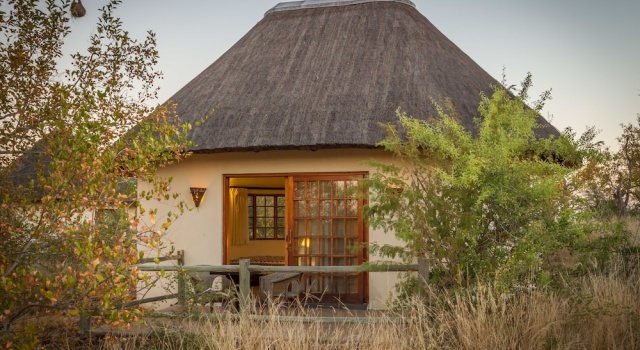 Коттедж с балконом Mbizi Bush Lodge