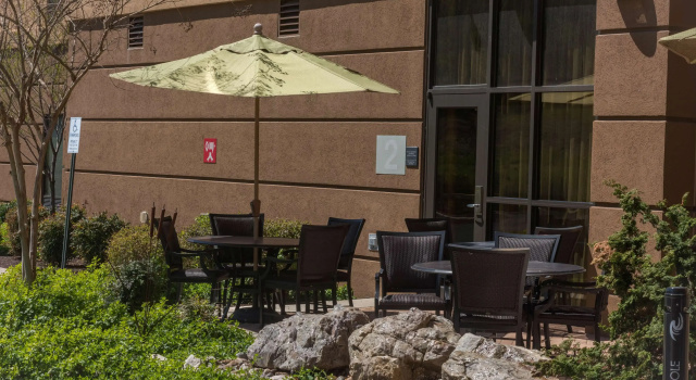 Hampton Inn and Suites Woodstock, Virginia, Забронировать Отель Вудсток Shenandoah National Park
