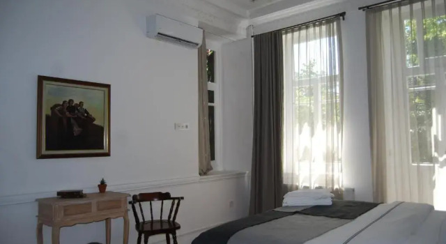 Unique 19th century Levantine mansion in Tomtom, Забронировать Вилла Виллы Стамбула, рядом с Улица Асмали-Мескит, Вилла