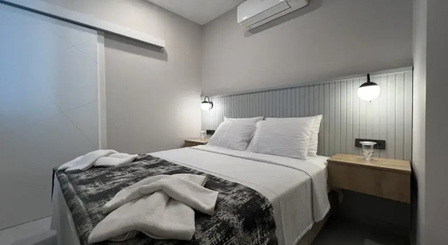 Saatli Suites, Забронировать Отель Чешме Измир, рядом с Замок Чешме