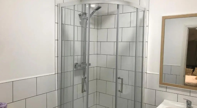 Апартаменты Standard Contemporary 1 bed Studio for Comfy Stay in Wigan