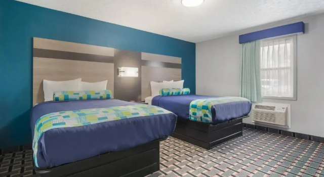 Двухместный люкс Deluxe Knights Inn and Suites Salem