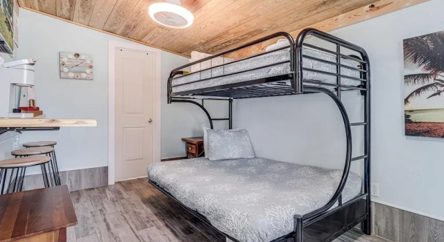 Коттедж Fisherman's Inn 2 Bedroom Home by RedAwning