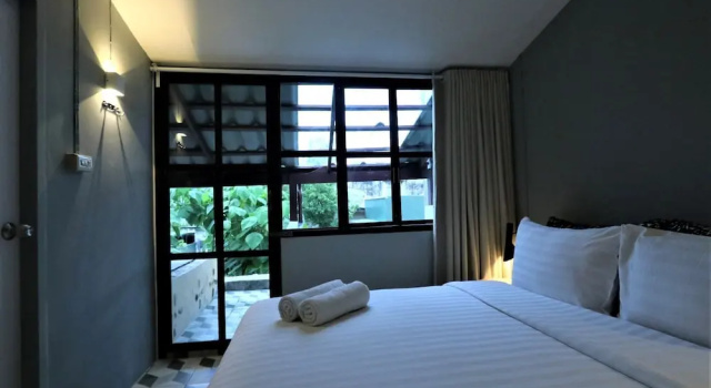 Номер Standard с балконом Phuket 346 Guest House