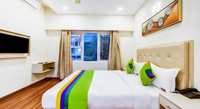 Двухместный номер Deluxe Treebo Galaxy Suites Mathikere