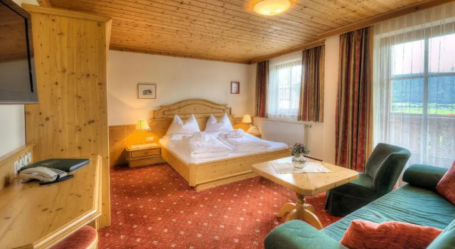 Двухместный номер Standard с балконом Hotel Häuserl im Wald