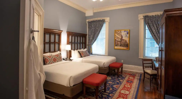 Четырёхместный номер Superior The Marshall House