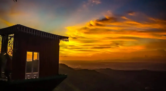 Bukit Lintang Sewu Domping, Boek Resort Sedayu Mergangsan