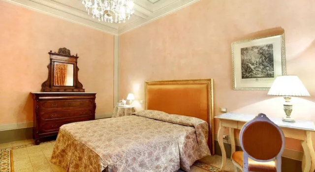 B&B Stanze Guelfe, Забронировать Отель Отели Флоренции с завтраком, рядом с Church of Orsanmichele, Завтраки