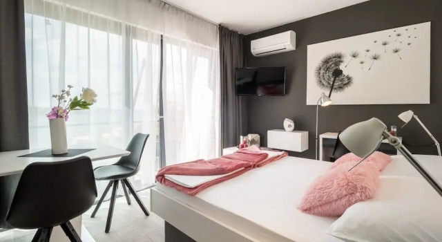 Студия Residence Alpha Apartments