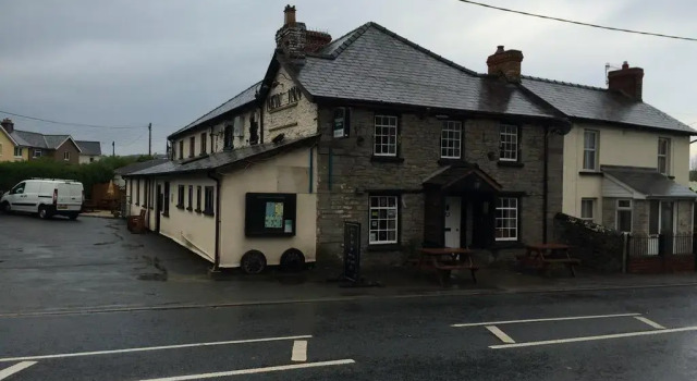 New Gurkha Inn, Забронировать Отель Брекон 