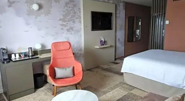 Номер Superior с видом на сад Mercure Bordeaux Lac