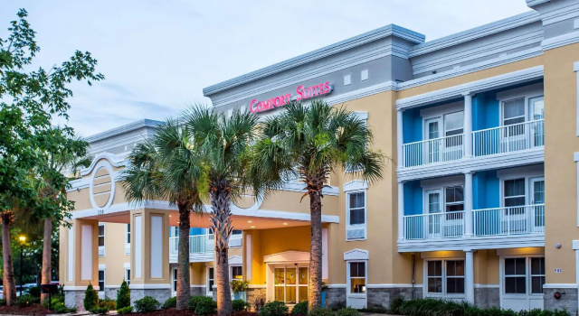 Люкс Comfort Suites at Isle of Palms Connector