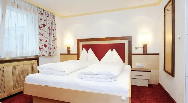 Hotel Kristall B&B, Забронировать Отель СПА-отели Ишгль, рядом с Гондольный подъемник Сильвреттабан A1, SPA-услуги