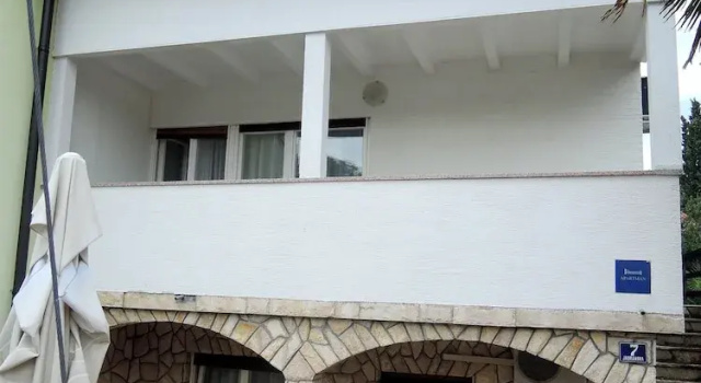 Apartments Kralj, Забронировать Апартаменты/квартира Апартаменты Малинска, рядом с Malinska Bus Station, Апартаменты/квартира