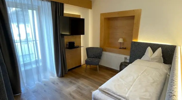 Одноместный номер Comfort с видом на горы Urbanhof
