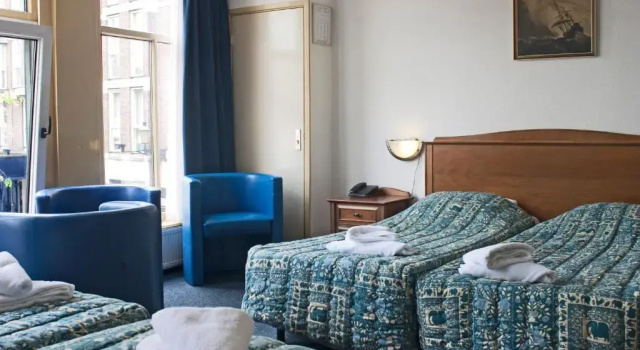 Четырёхместный номер Standard Hotel Prins Hendrik