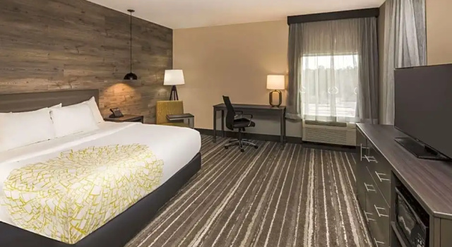 Номер Standard La Quinta Inn & Suites by Wyndham Atlanta South - McDonough