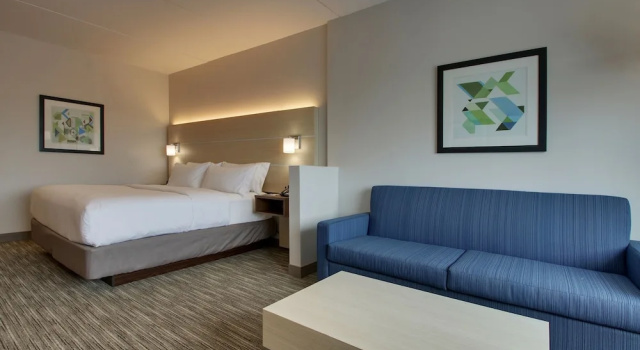Двухместный люкс Holiday Inn Express & Suites - Elizabethtown North by IHG