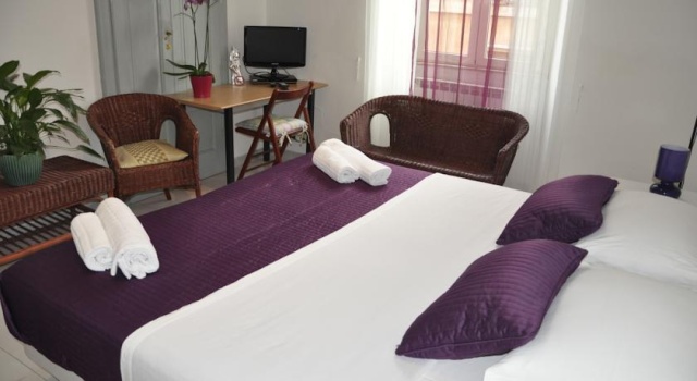 Venus Inn Rome Guest House, Забронировать Отель Vaticano Prati Рим, рядом с Базилика Санта-Парасседе