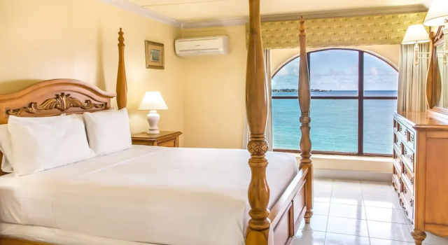 Номер Standard с красивым видом из окна Barbados Beach Club Resort - All Inclusive