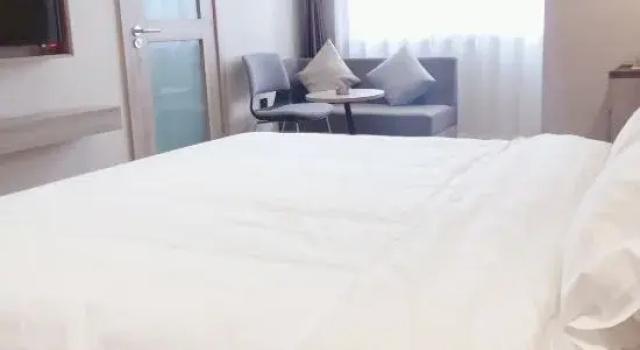 Yunduo Holiday Hotel (Qitaihe Pedestrian Street), Забронировать Отель Цитайхэ Хэйлунцзян